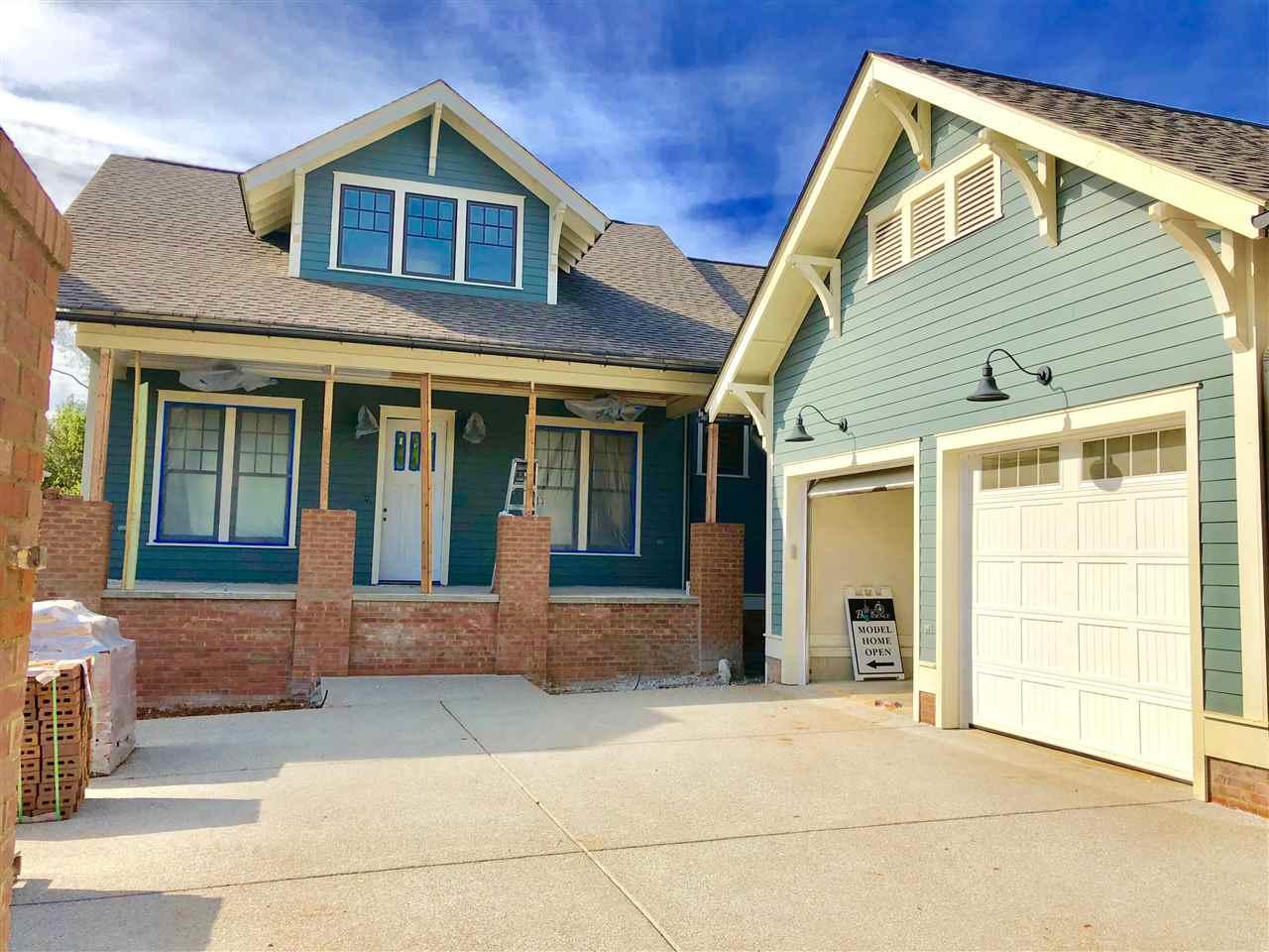 33 Hillcrest Avenue - Photo 1