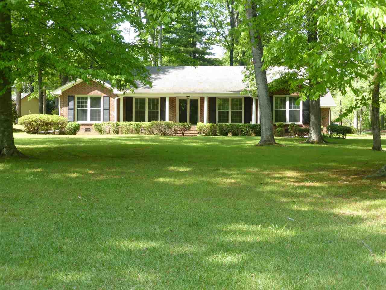 107 Brookwood Drive - Photo 1