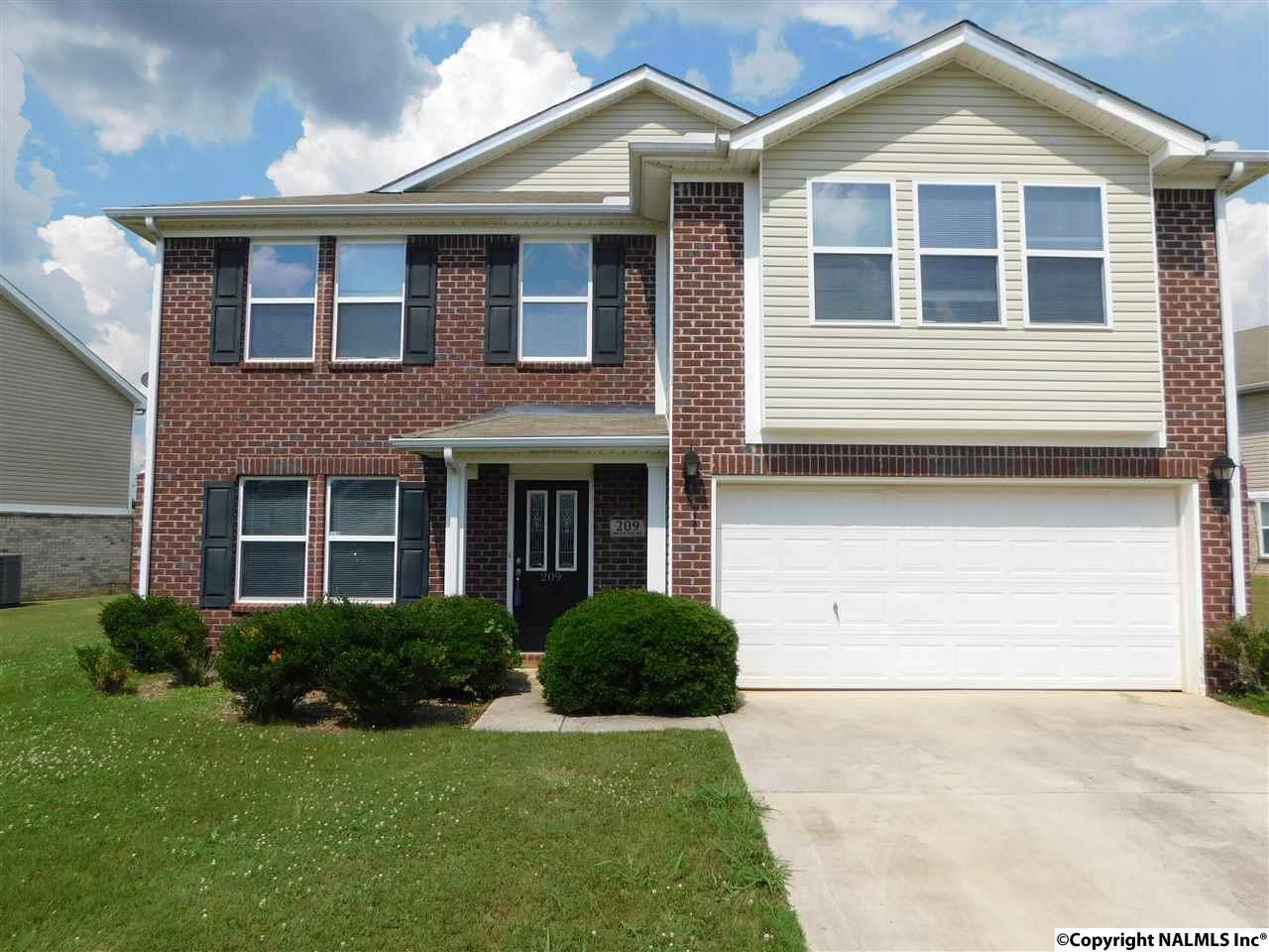 209 Brockton Drive - Photo 1