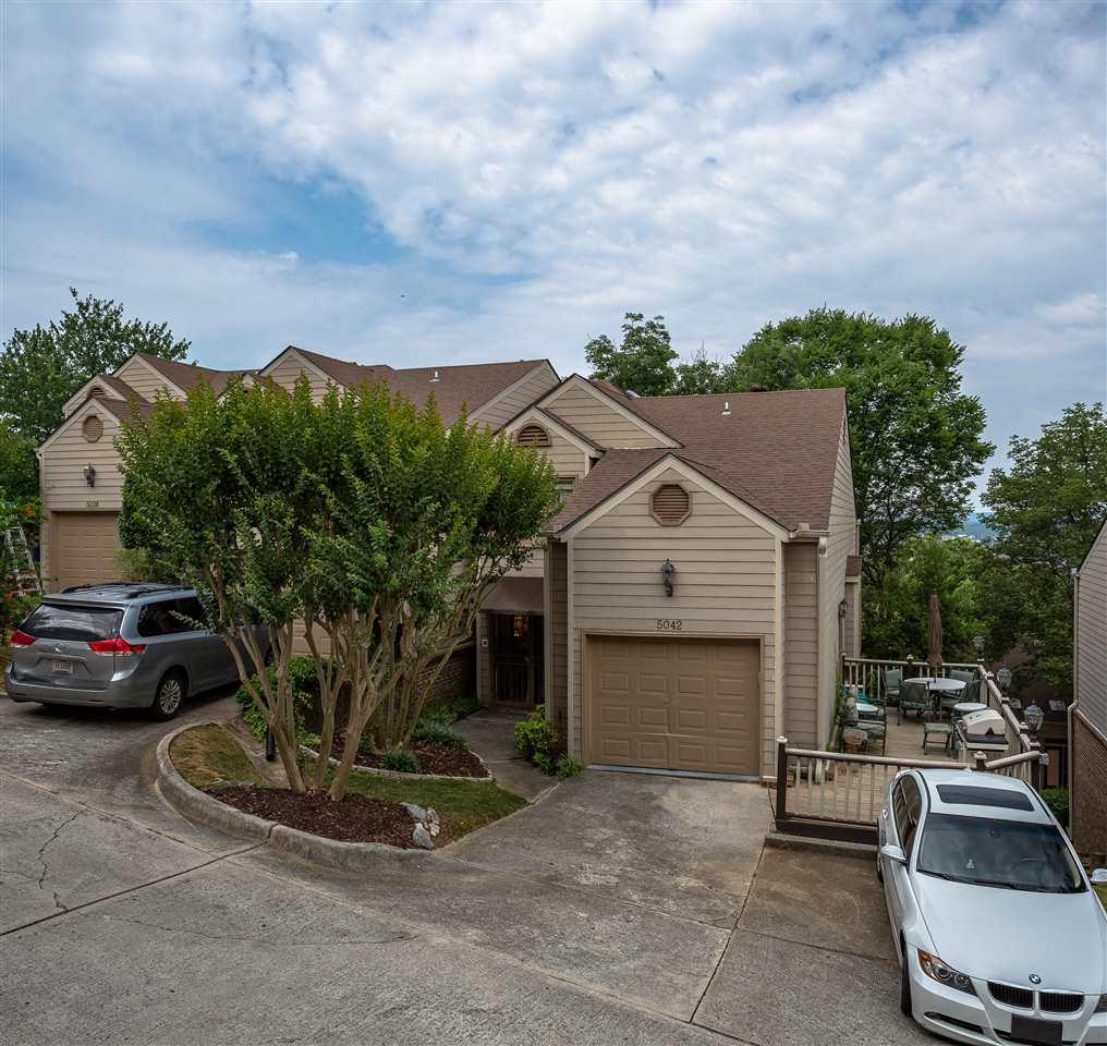 5042 Chancel Drive - Photo 1