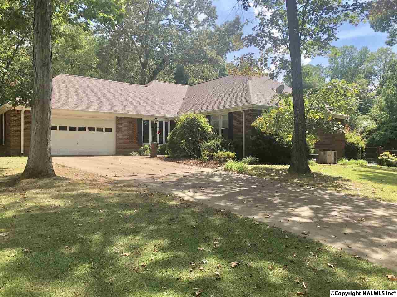1835 Martha Lane - Photo 1