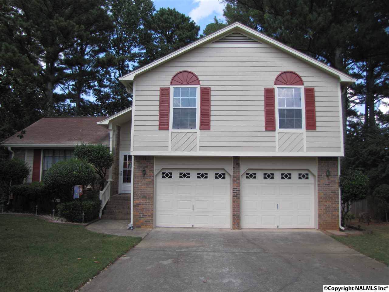 109 Emerald Drive - Photo 1