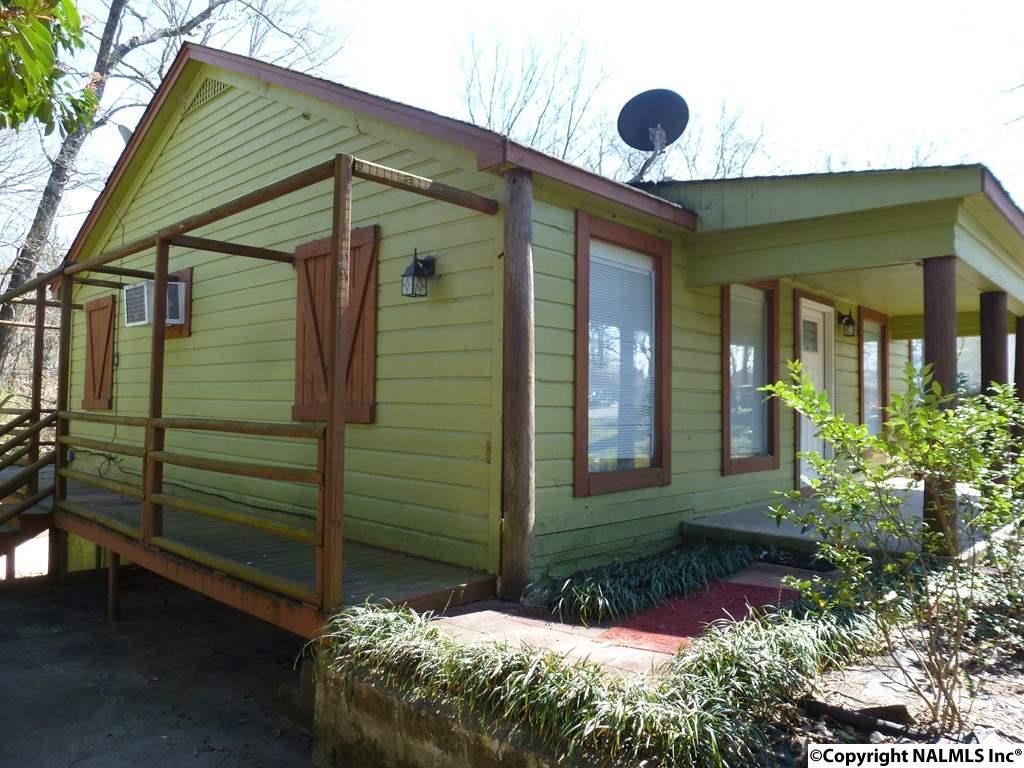 1816 Maple Avenue - Photo 1
