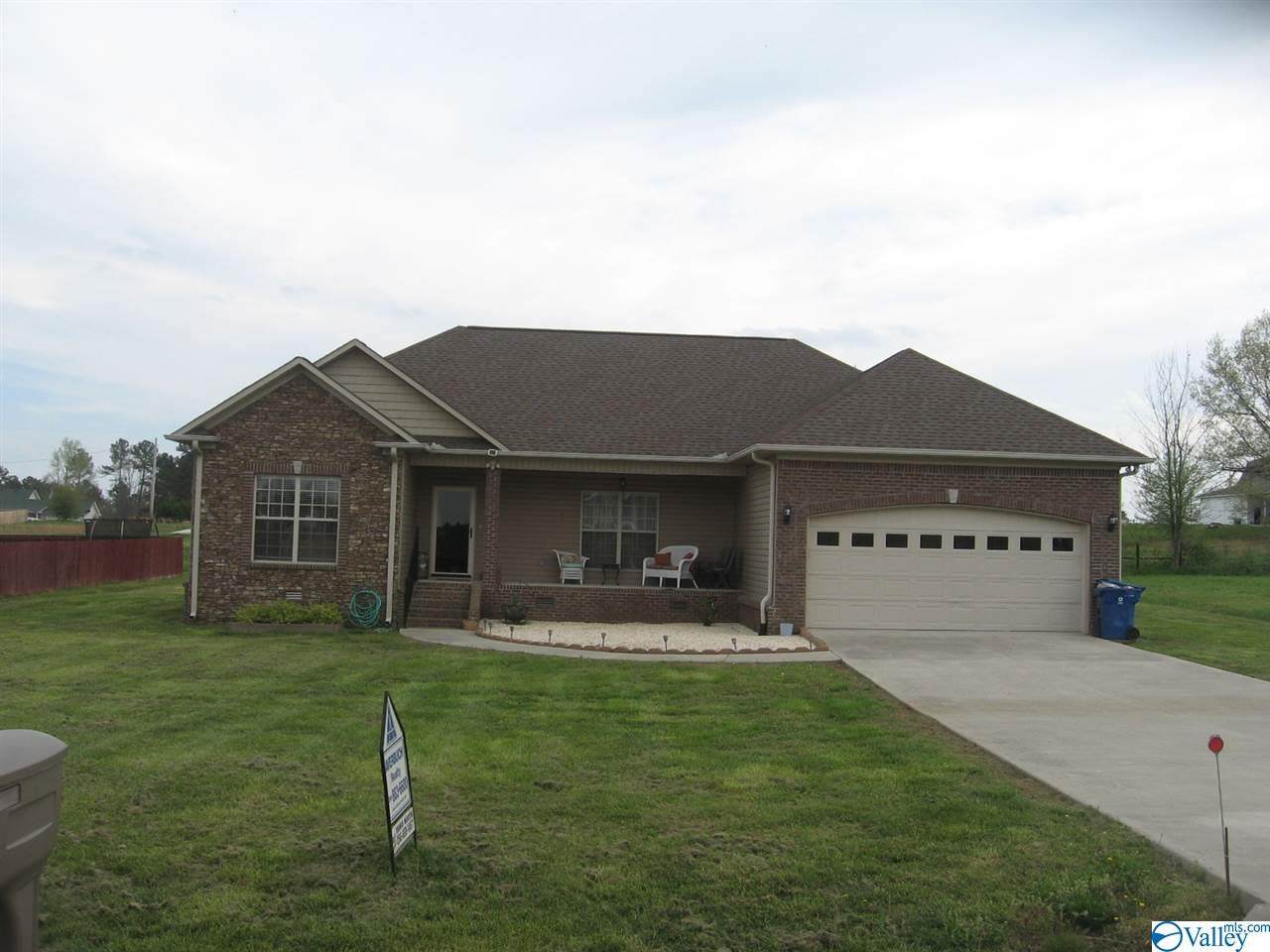 111 Lashae Loop - Photo 1
