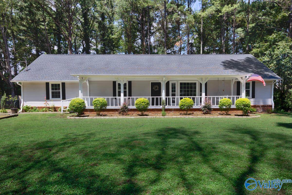 111 Lo Ann Lane - Photo 1