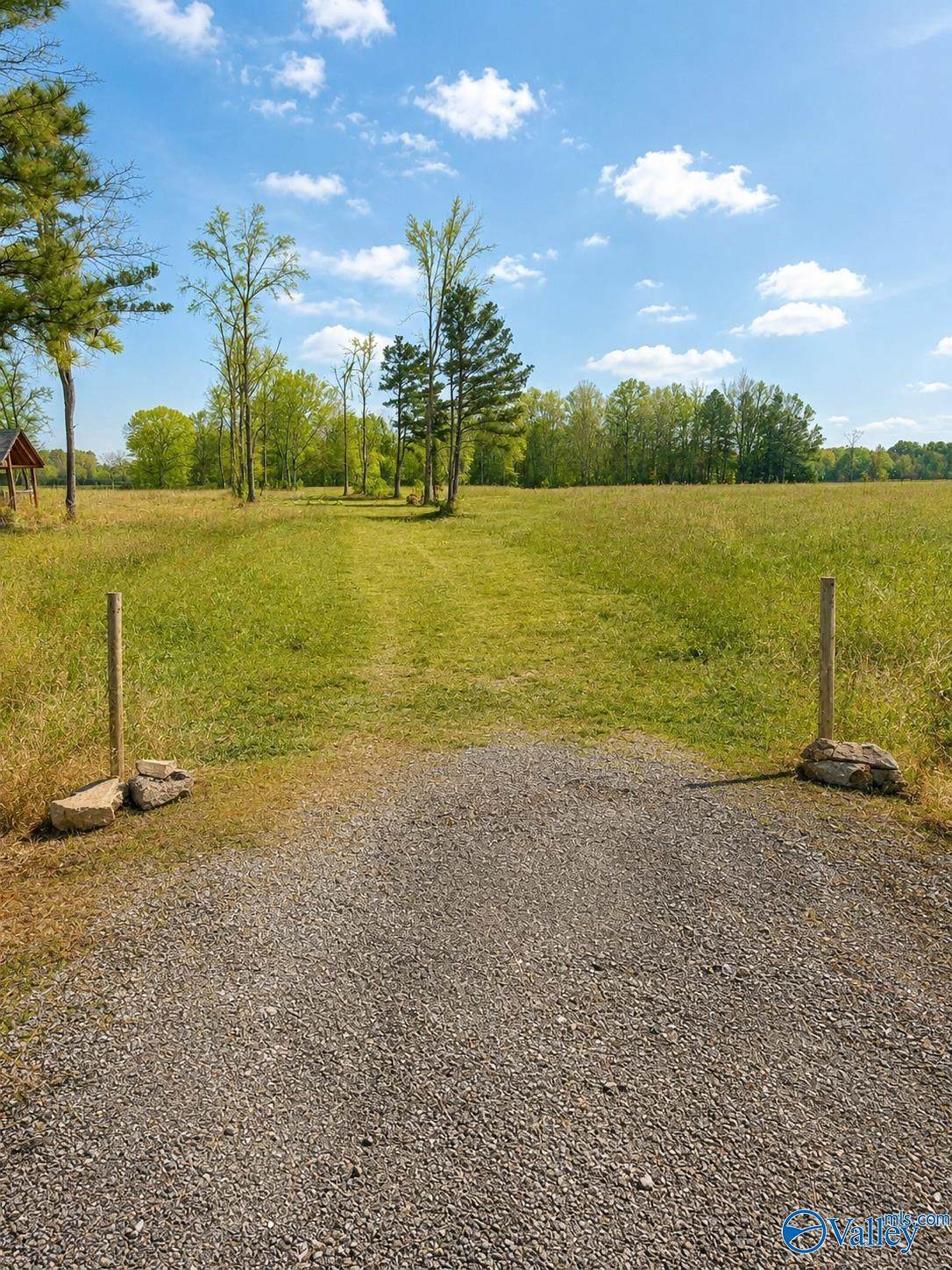 https://bt-photos.global.ssl.fastly.net/nalmls/1280_boomver_2_21910984-2.jpg