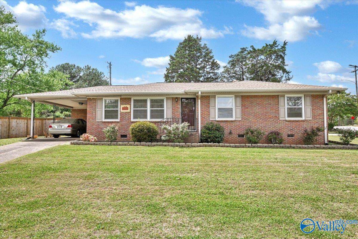 1119 Retlaw Street - Photo 1
