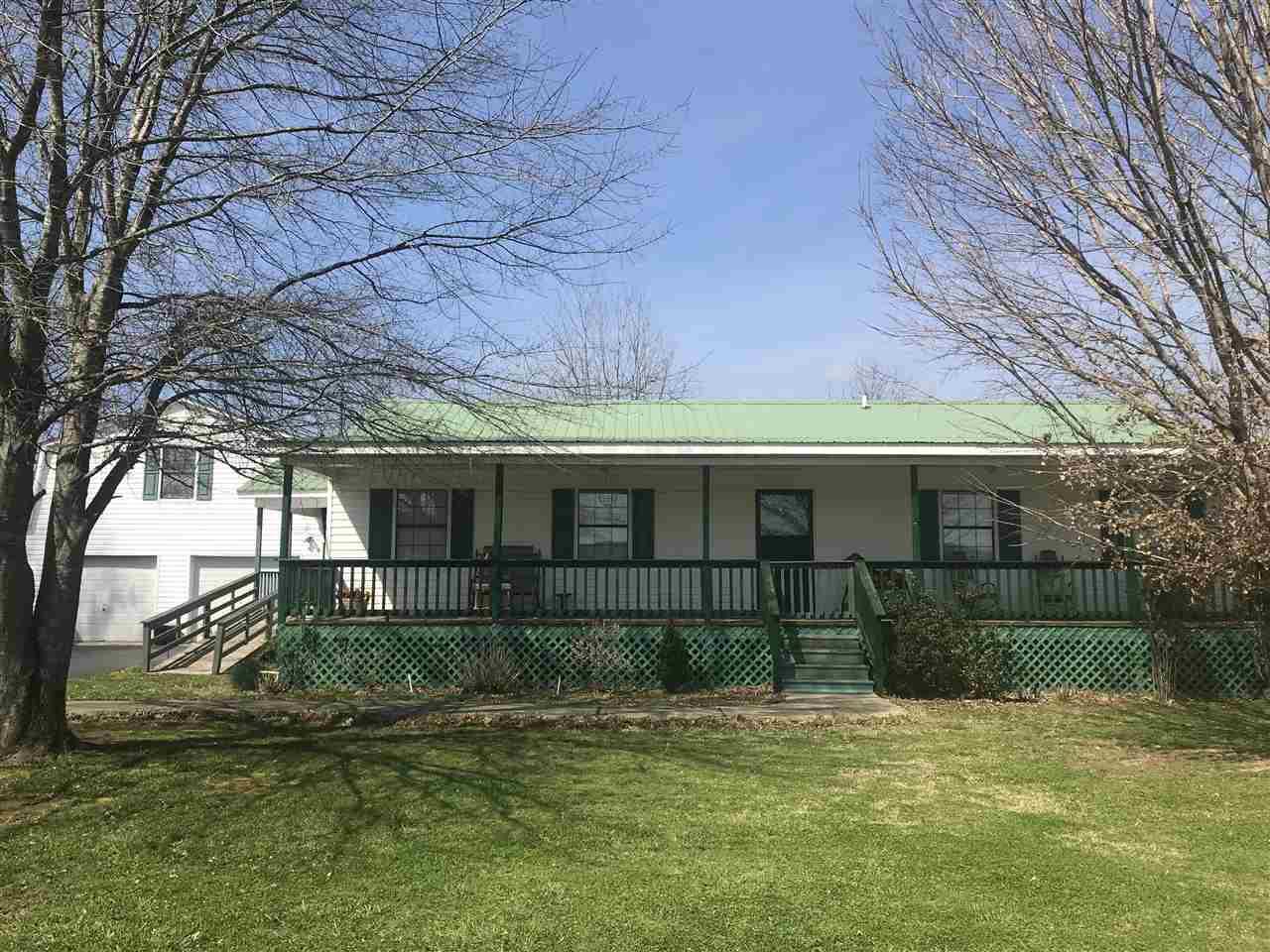 235 Bailey Street - Photo 1