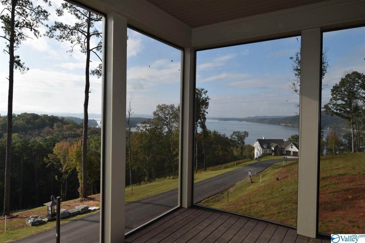 290 Fall Creek Drive - Photo 1