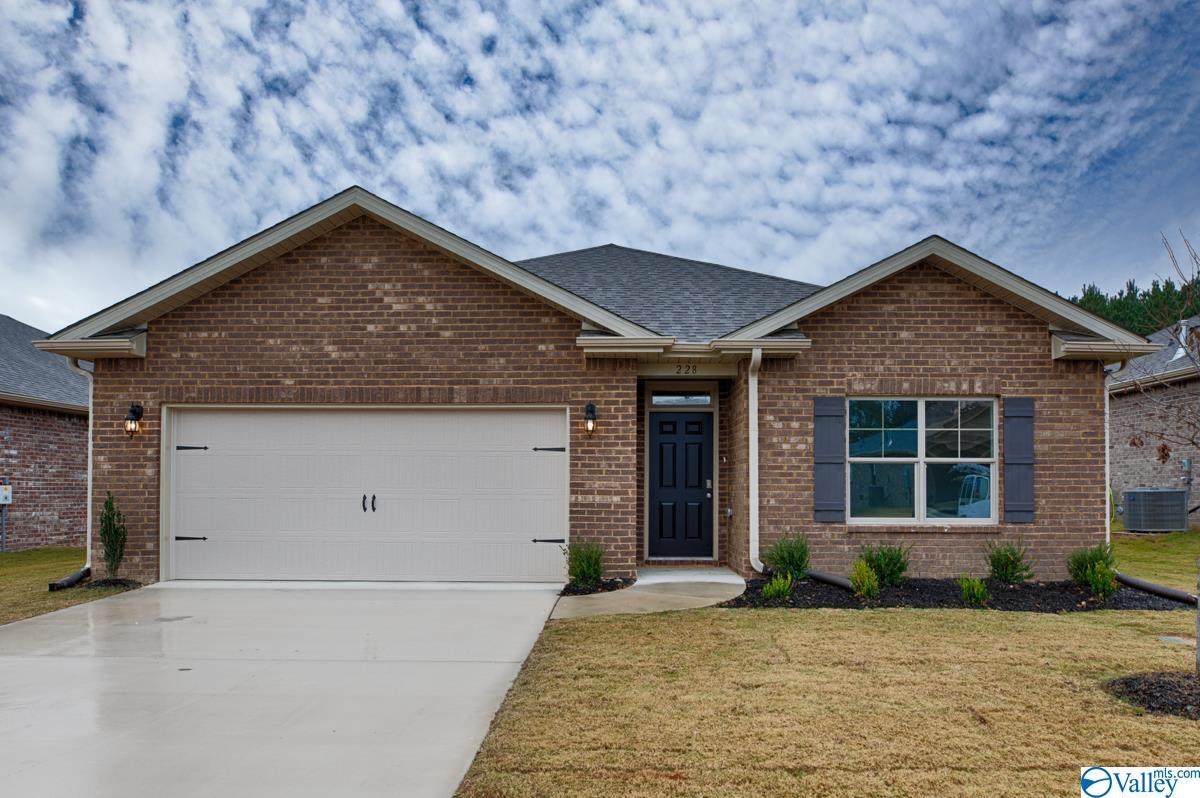 228 Ashland Drive - Photo 1