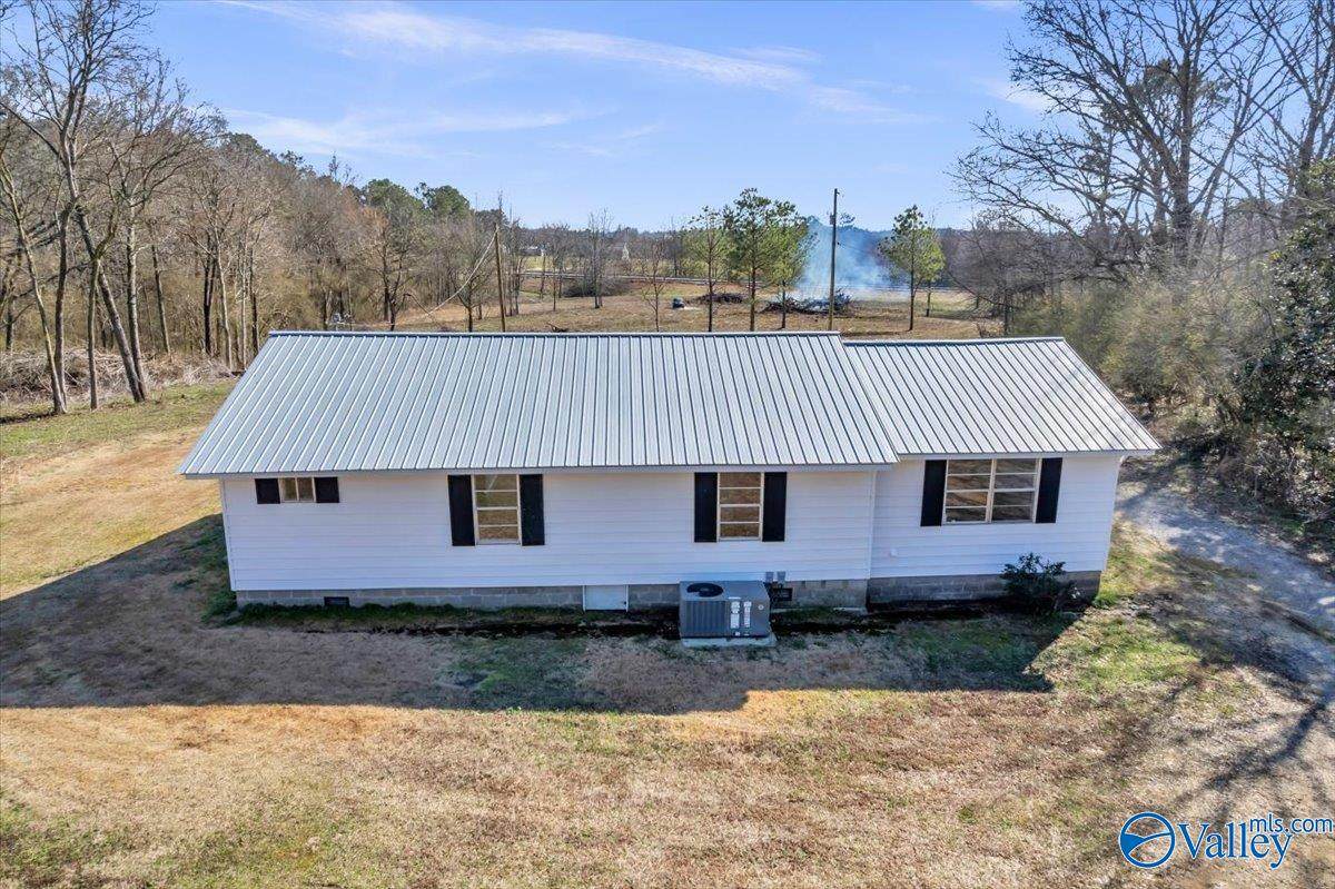 https://bt-photos.global.ssl.fastly.net/nalmls/orig_boomver_4_21909249-2.jpg