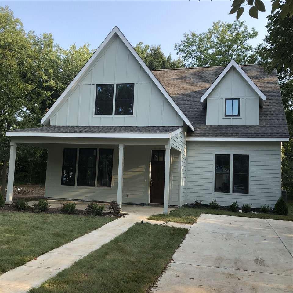 2813 8TH AVENUE SW - Photo 1