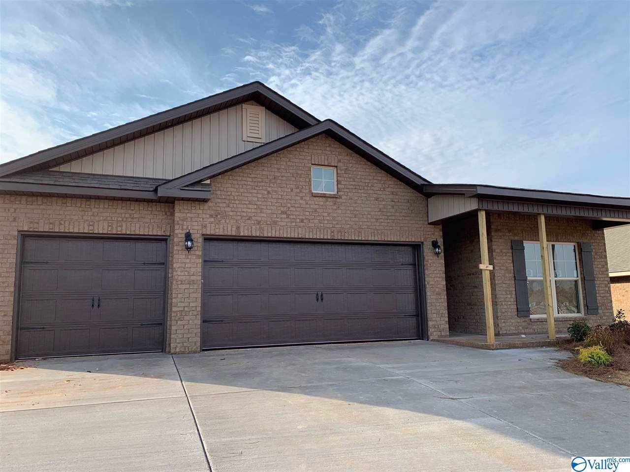 126 Sunlit Grove Drive - Photo 1