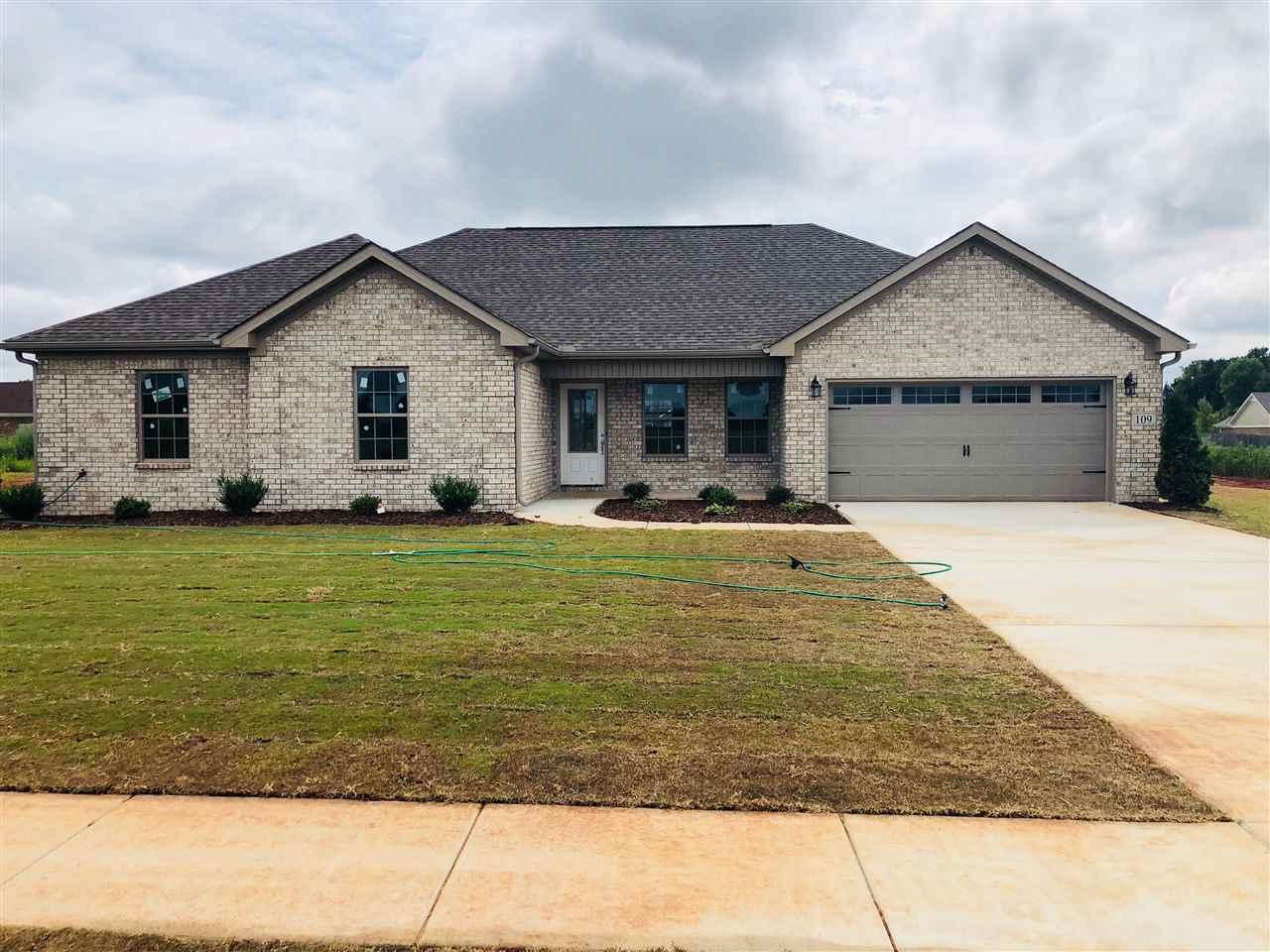 109 Stillwood Drive - Photo 1
