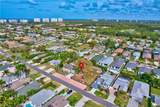 727 108th Ave - Photo 4