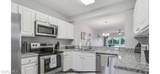 10020 Maddox Ln - Photo 6