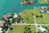 1028 Inlet Dr - Photo 8