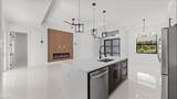 910 Truman Ave - Photo 10