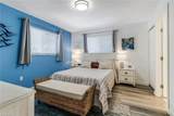 724 100th Ave - Photo 18