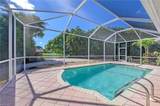300 Wentworth Ct - Photo 6