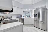 613 Windsor Sq - Photo 5