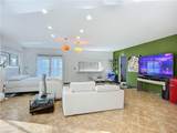 10242 Vanderbilt Dr - Photo 18