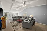 11660 Pointe Circle Dr - Photo 7