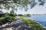 636 Windsor Sq - Photo 24
