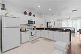 941 Hampton Cir - Photo 4