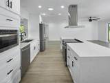 1627 29th Ter - Photo 4