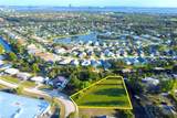 941 Iris Dr - Photo 35