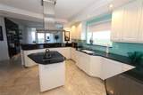 8665 Bay Colony Dr - Photo 32