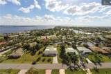 1438 Windsor Ct - Photo 18