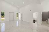 840 Carpenter St - Photo 3