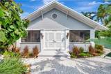 1375 Gordon Dr - Photo 3