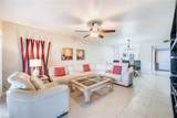 1802 Kings Lake Blvd - Photo 3