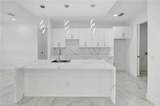 803 16th St - Photo 2