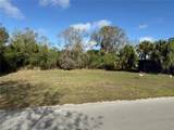 228 Singleton Ave - Photo 4