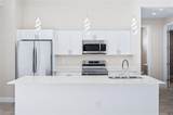 2708 20th St - Photo 3