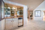 8231 Bay Colony Dr - Photo 16