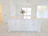 687 Grove Dr - Photo 3