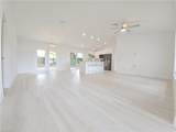 687 Grove Dr - Photo 4