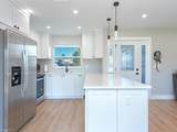 2772 Bayview Dr - Photo 3