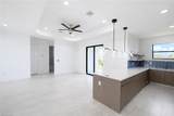 211 25th Ave - Photo 4