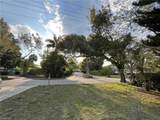 930 13th St - Photo 4