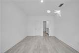 1142 Dutchess St - Photo 14
