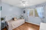 4870 Hawthorn Woods Way - Photo 18