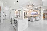 764 Clancy St - Photo 14
