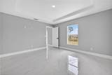 702 Carbon St - Photo 11