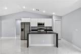 702 Carbon St - Photo 6